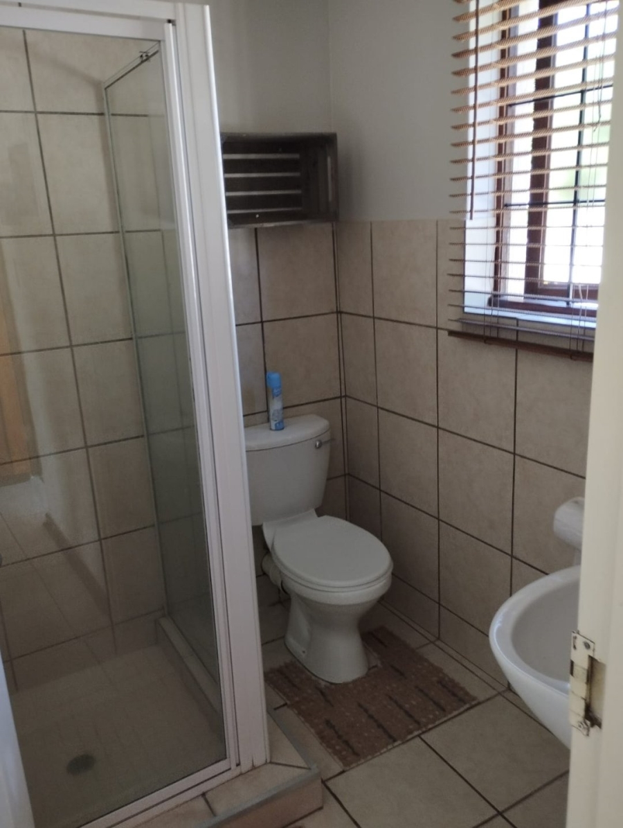 2 Bedroom Property for Sale in Langenhovenpark Free State